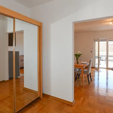 Apartment Luciana *