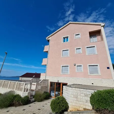 شقة Luciana تروغير