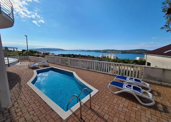 アパート Luciana *