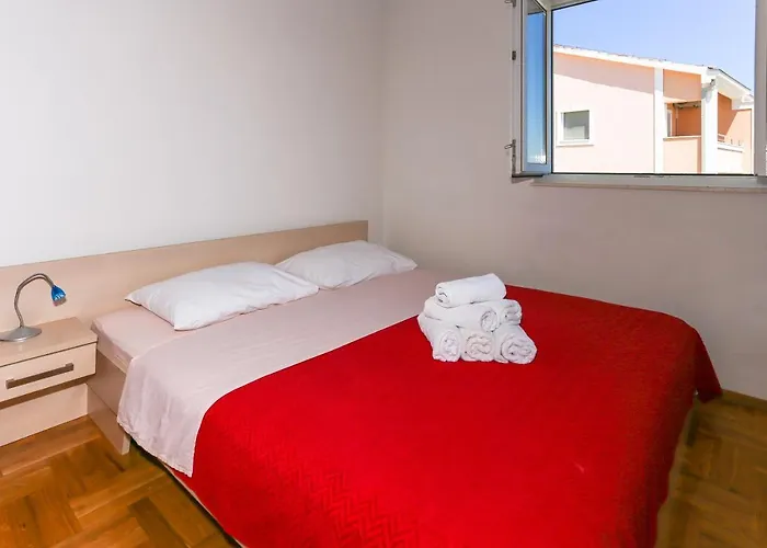 Luciana アパート *